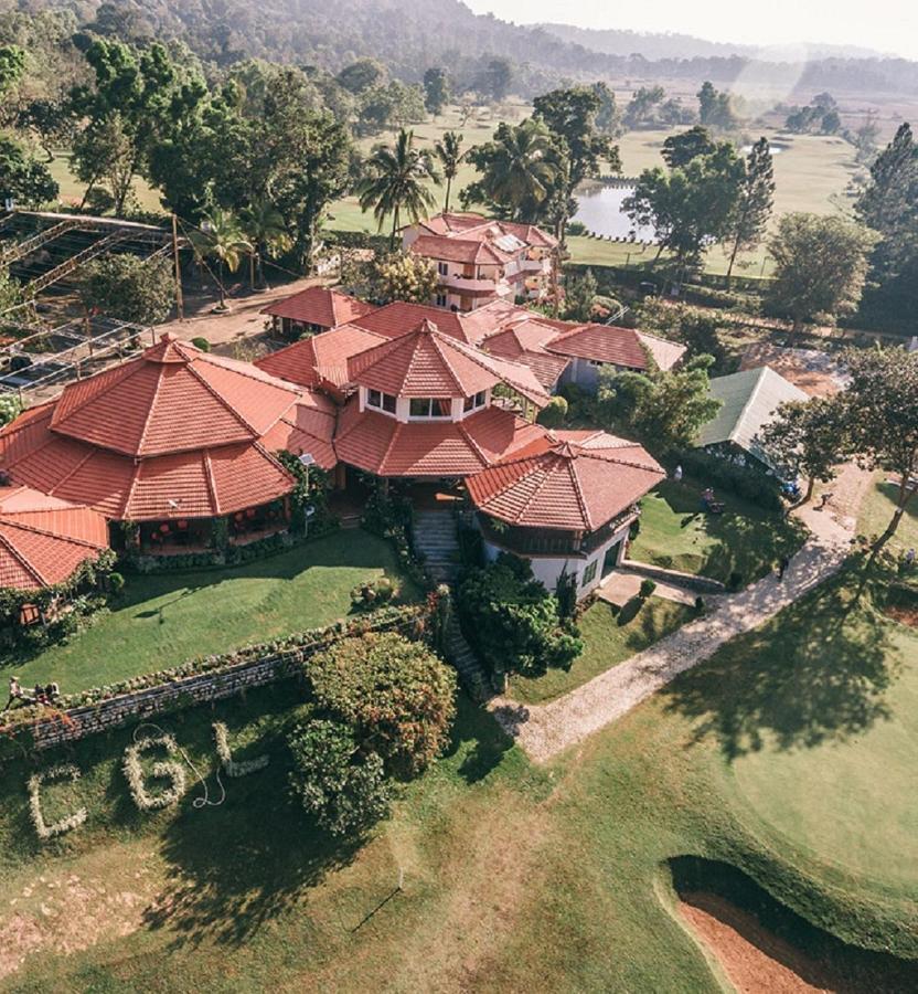 Amritara Ambatty Greens Resort Virajpet Extérieur photo