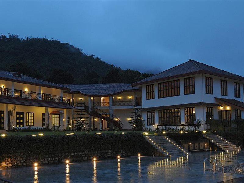 Amritara Ambatty Greens Resort Virajpet Extérieur photo