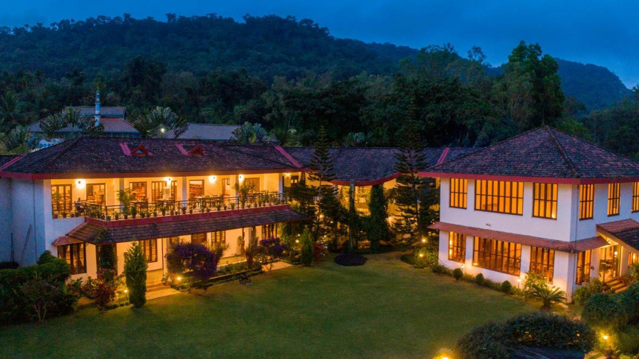 Amritara Ambatty Greens Resort Virajpet Extérieur photo
