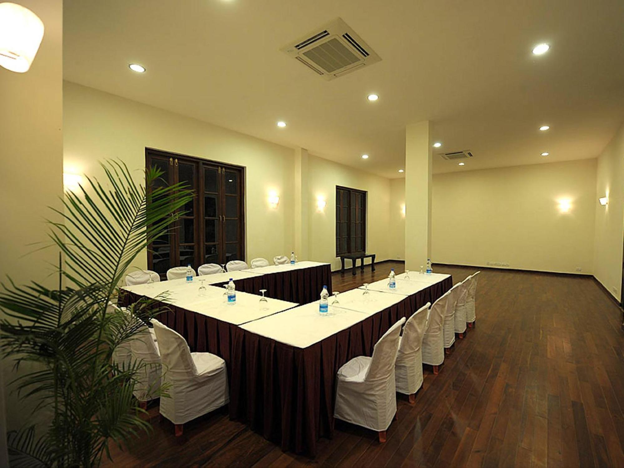 Amritara Ambatty Greens Resort Virajpet Extérieur photo