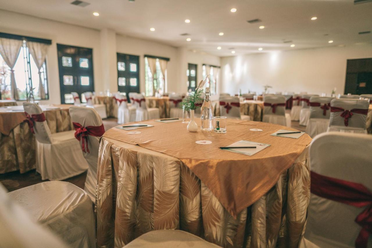 Amritara Ambatty Greens Resort Virajpet Extérieur photo