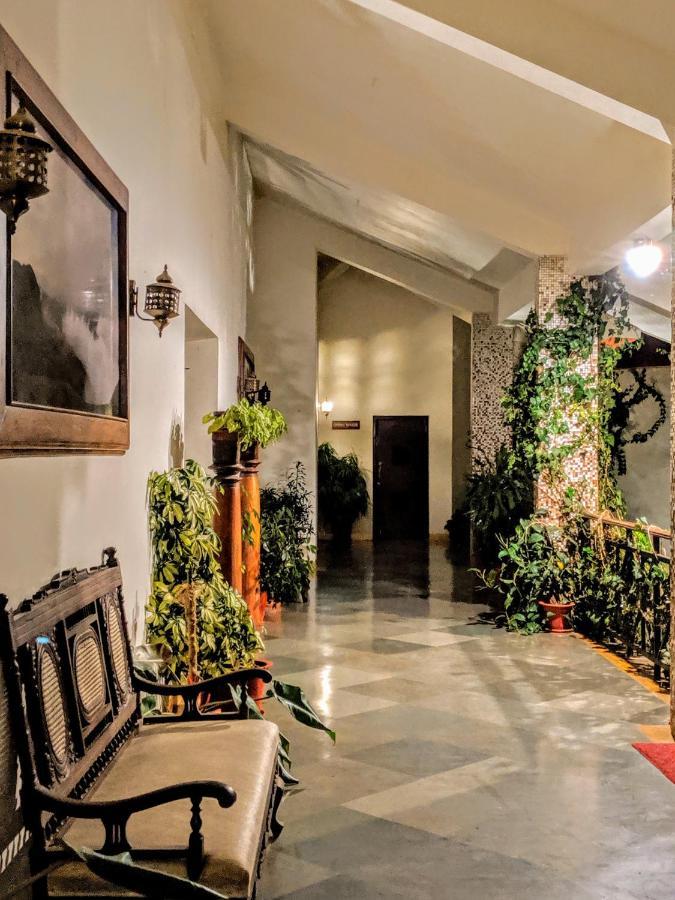 Amritara Ambatty Greens Resort Virajpet Extérieur photo